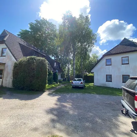 Zum Zeesenboot 8 * Pruchten